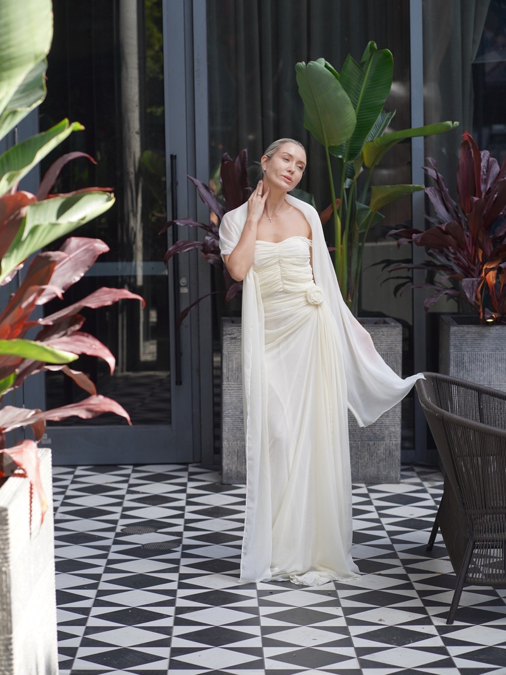 Elegant Ivory Strapless Evening Gown with Sheer Shawl